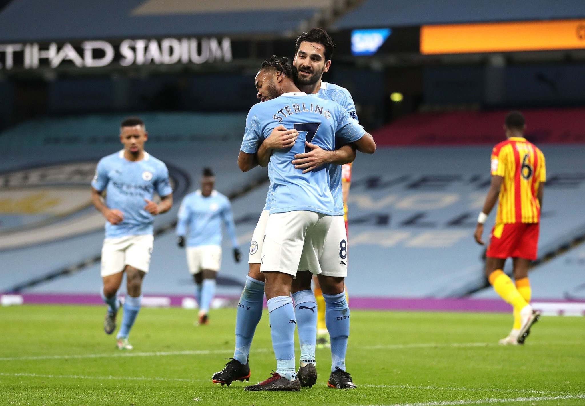 多人效力澳 多人效力澳