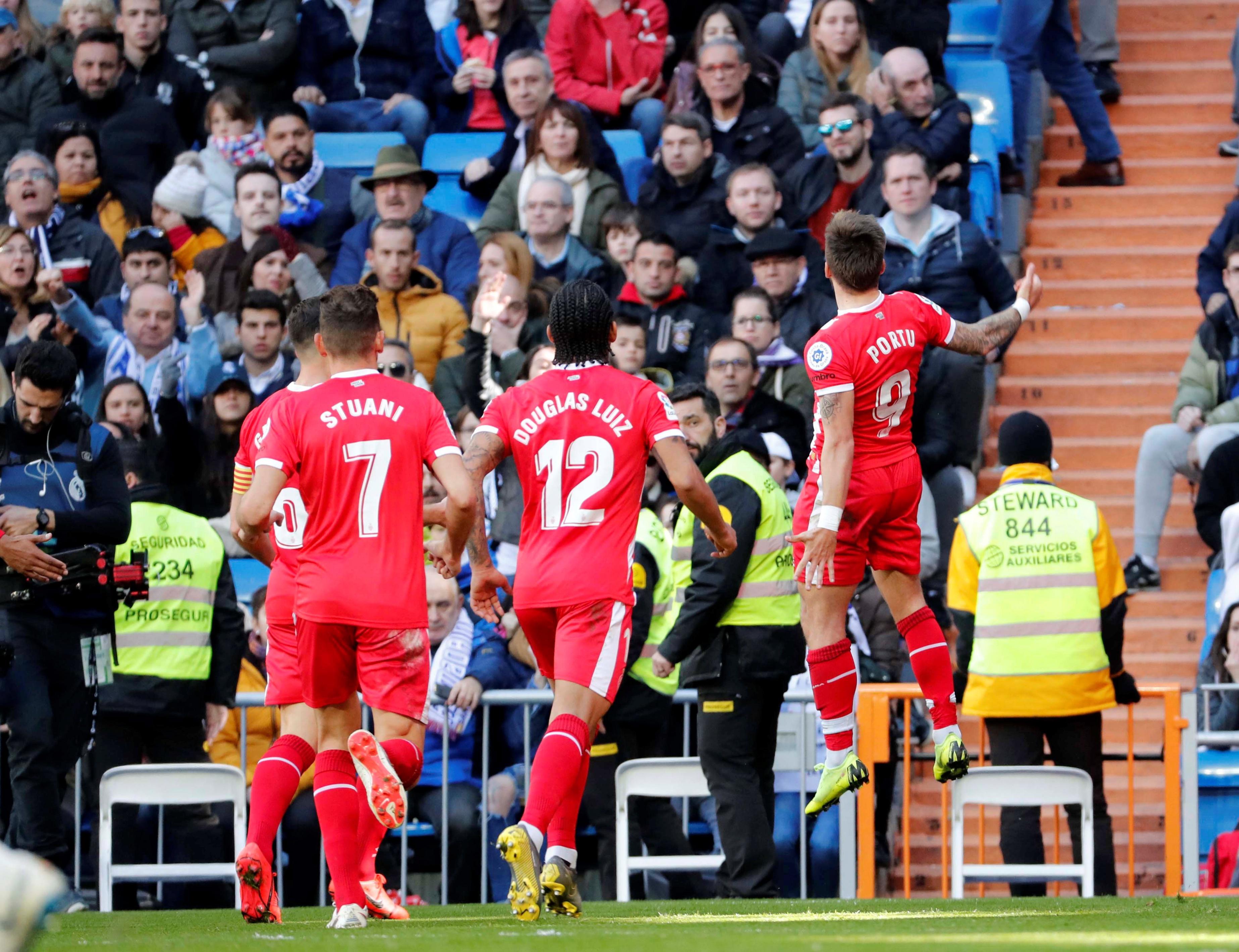 虽历经阵容 虽历经阵容